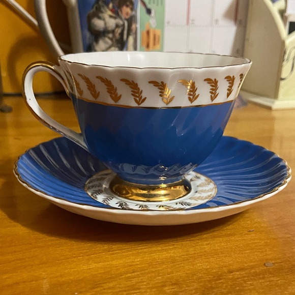 Tea Cup and Saucer - Picture 1 of 4